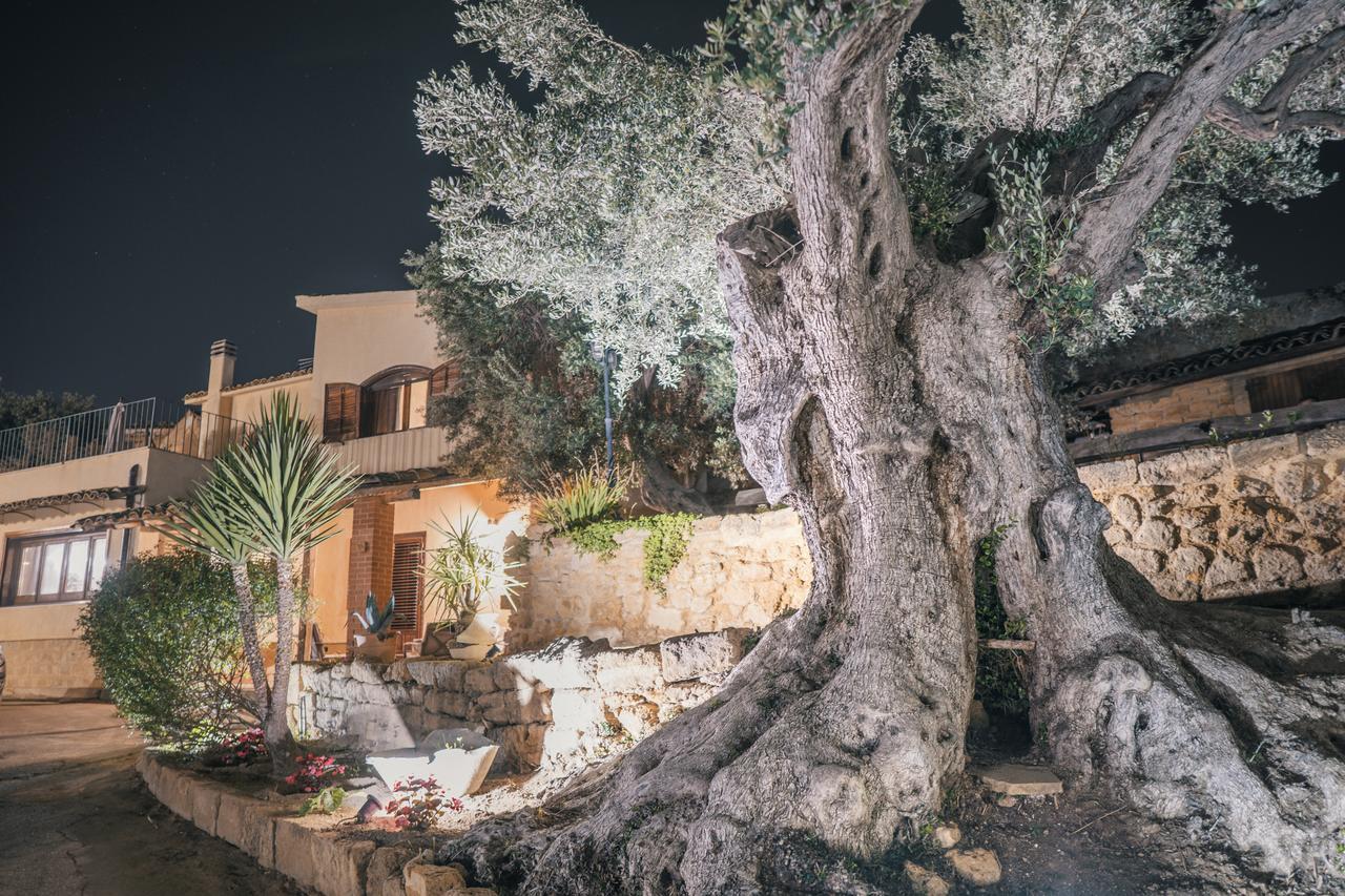 Villa La Lumia B&B Suites & Apartments Agrigento Exterior photo